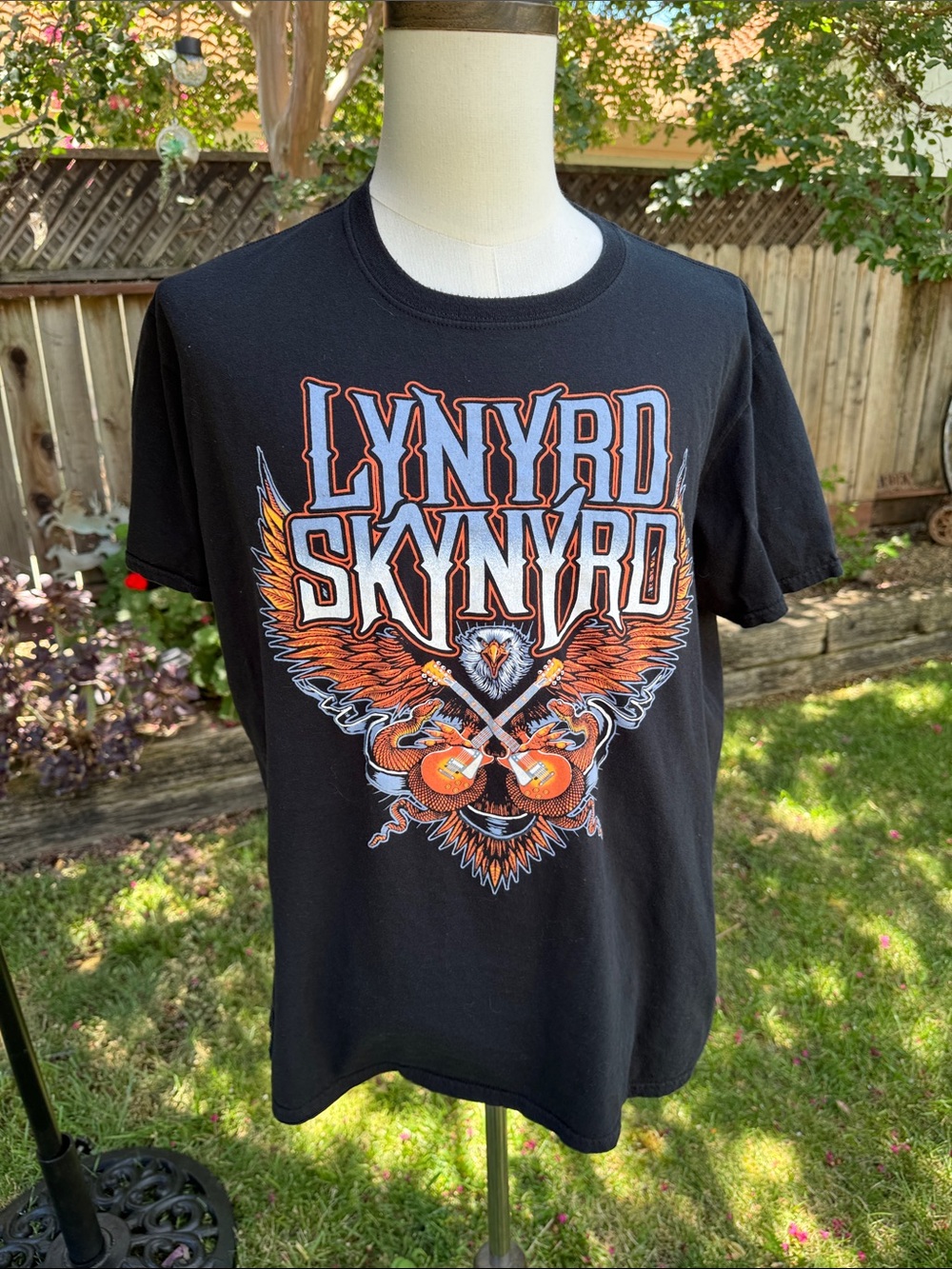 Lynyrd Skynyrd Southern Rock Music Band Graphic T-Shirt Tee Men's Size XL
